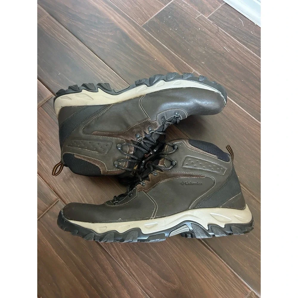Columbia Newton Ridge Plus II Waterproof Hiking Boots Mens 17 Brown BM3970-232